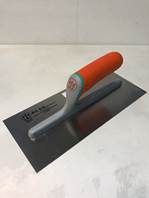 Кельма из нержавеющей стали с прорезиненной ручкой трапецевидная 